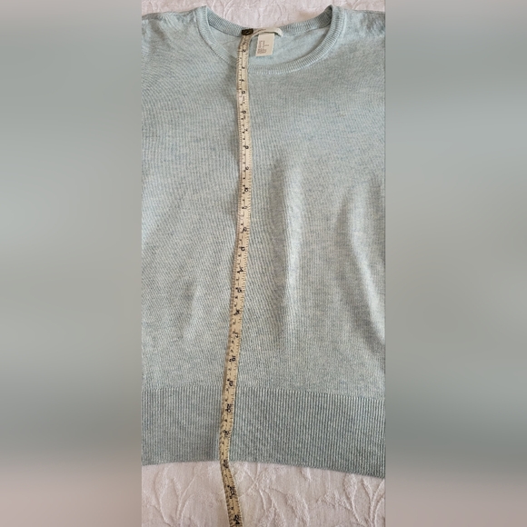 H&M Light Green Long Sleeve Tee - Picture 5 of 7